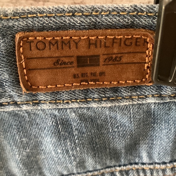 Tommy Hilfiger Jean Shorts Size 2 - Picture 4 of 6